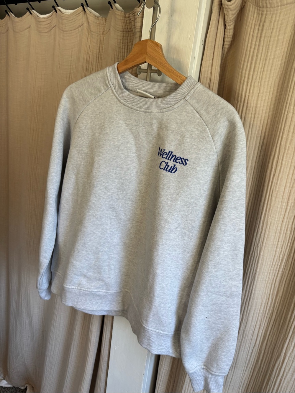 WILO Wellness Club Sweatshirt- Medium - Picture 2 of 9